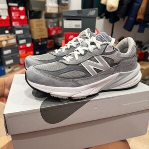 New balance 990 v6
